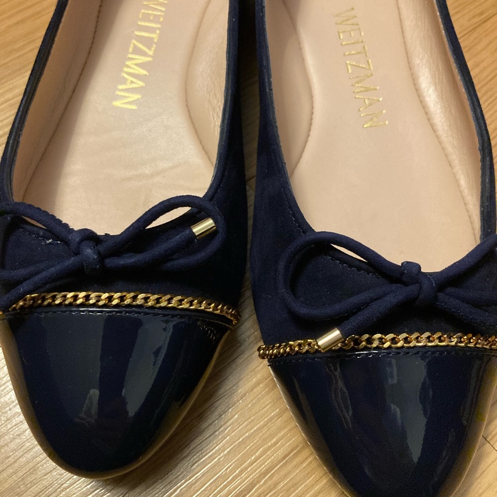 Stuart weitzman gabby chain trimmed suede flats - Picture 3 of 8